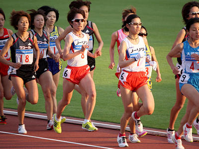 8 大山選手 7 小崎選手