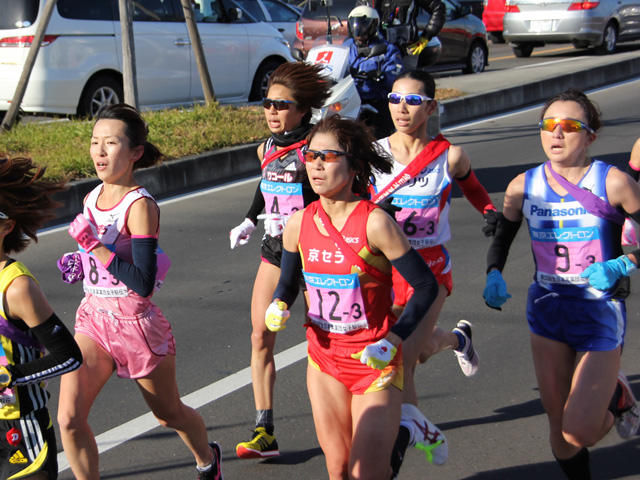 3区 右から2番目 小﨑選手