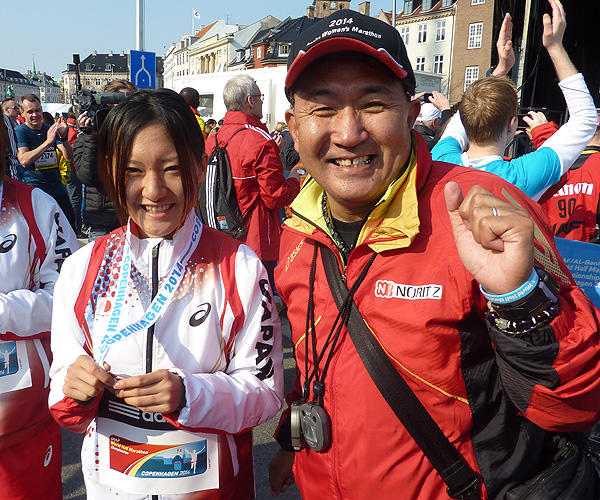 左 岩出選手　右 森岡監督