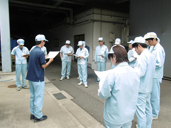 緊急時に備えて設備点検と実地訓練